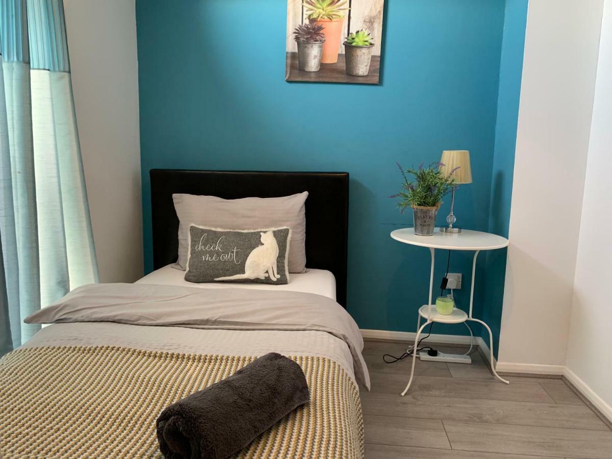 Eskdaill Place Apartment 케터링 외부 사진